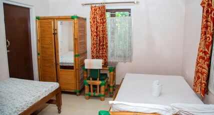 Silent Rocks Homestay Room Type - Drongo