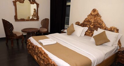 Hotel NDBL Near Hari Ki Pauri Haridwar Room Type - Luxury Room Hotel NDBL Near Hari Ki Pauri Haridwar Room Type - Luxury Room