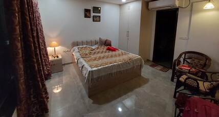 Royal Nest Premium Room Type - King Room with balcony
