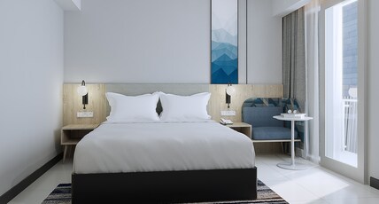 Holiday Inn Express BALI SUNSET ROAD Room Type - 1 Queen Standard With Free Breakfast Holiday Inn Express BALI SUNSET ROAD Room Type - 1 Queen Standard With Free Breakfast