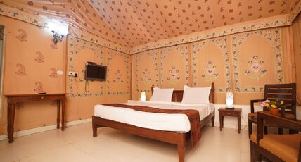 MPT Betwa Retreat, Orchha (5 Min Walk to Shri Ram Raja Temple) Room Type - AC Swiss Tent (Double Bed)