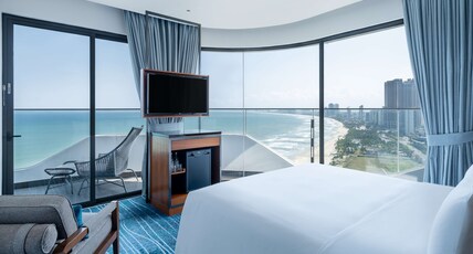 Hilton Garden Inn Da Nang Room Type - PANORAMIC ROOM OCEAN VIEW