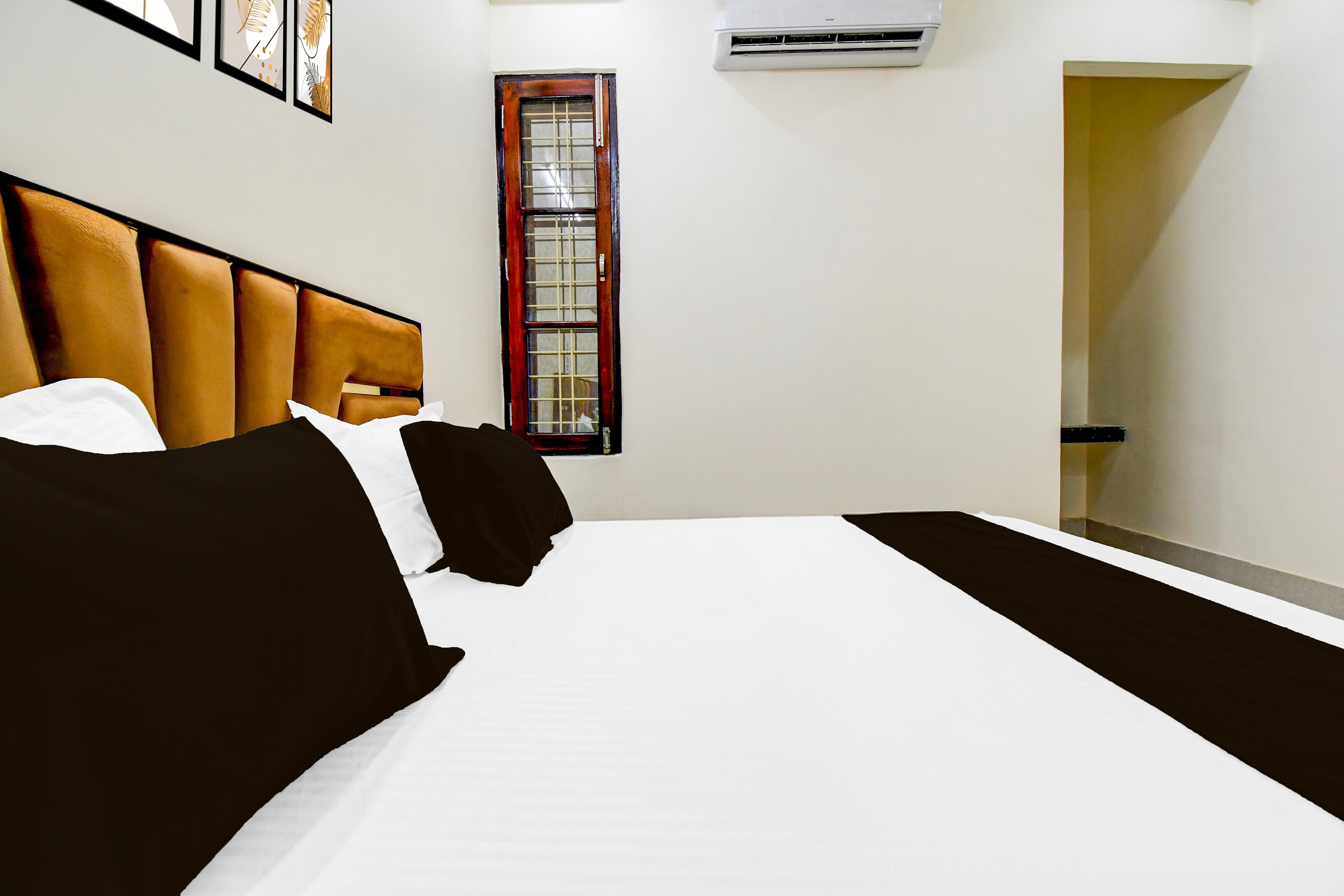 Hotel O Vell Fire - Tap to explore photos