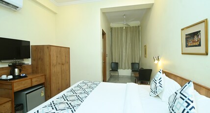 Hotel Yulia Room Type - Deluxe Room With Free Wi-Fi