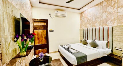 Hotel Sky International Room Type - Standard Room
