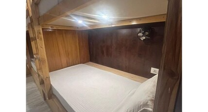 HOG House of Gypsy Room Type - 8 Bed Mixed Dormitory