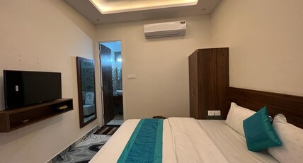 Hotel Yog Safari, Behind Parmarth Niketan Room Type - Luxury 3 Bedroom Suit