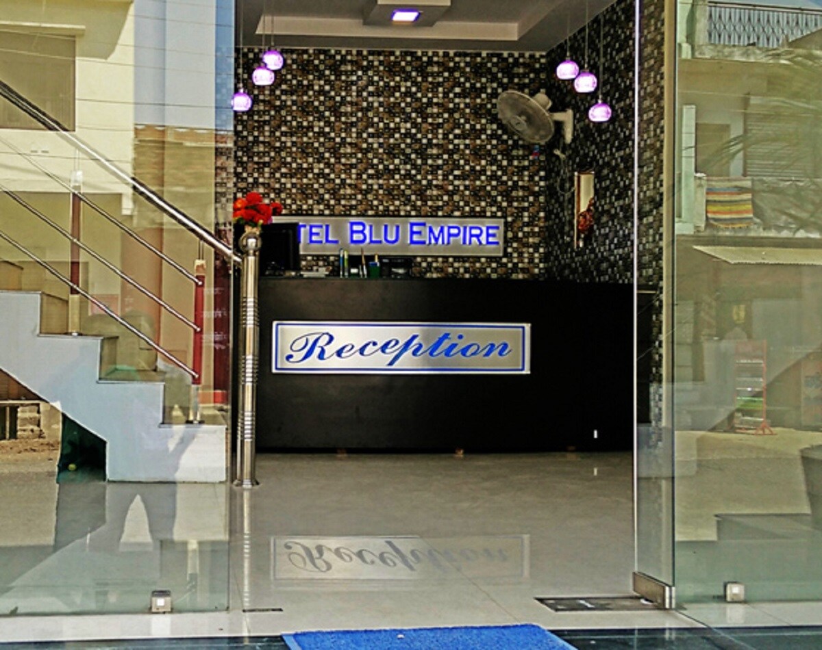 Hotel Blu Empire - Tap to explore photos