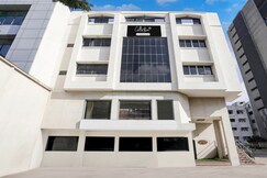 Super Collection O Limda Chowk Formerly Hotel Harmony