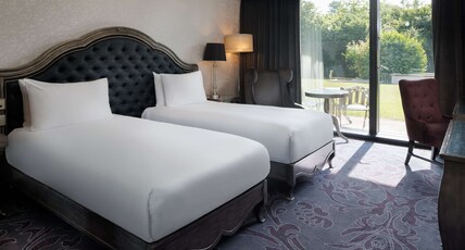 Hilton London Syon Park Room Type - TWIN DELUXE ROOM