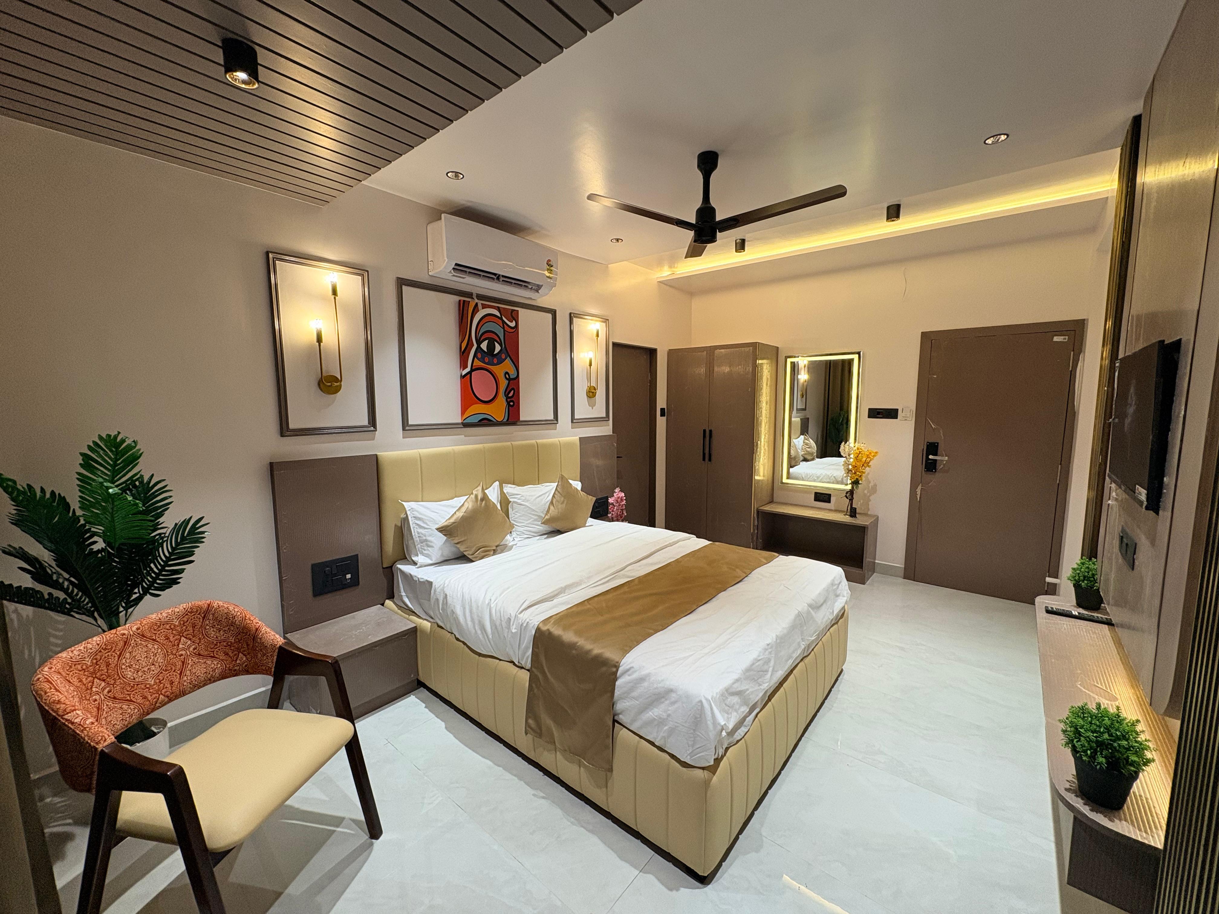 Hotel Sai Seva Inn - Tap to explore photos