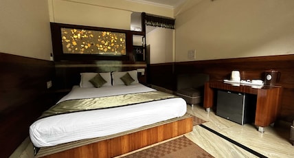 Gandhi's Paradise by The Bunksters Room Type - Premium- Valley View | Independent balcony Gandhi's Paradise by The Bunksters Room Type - Premium- Valley View | Independent balcony