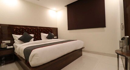 Hotel O Admiral Suites Room Type - Classic Hotel O Admiral Suites Room Type - Classic