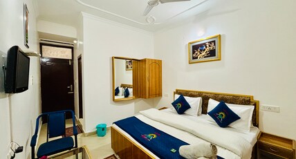 Kumar Residency Room Type - Deluxe Room