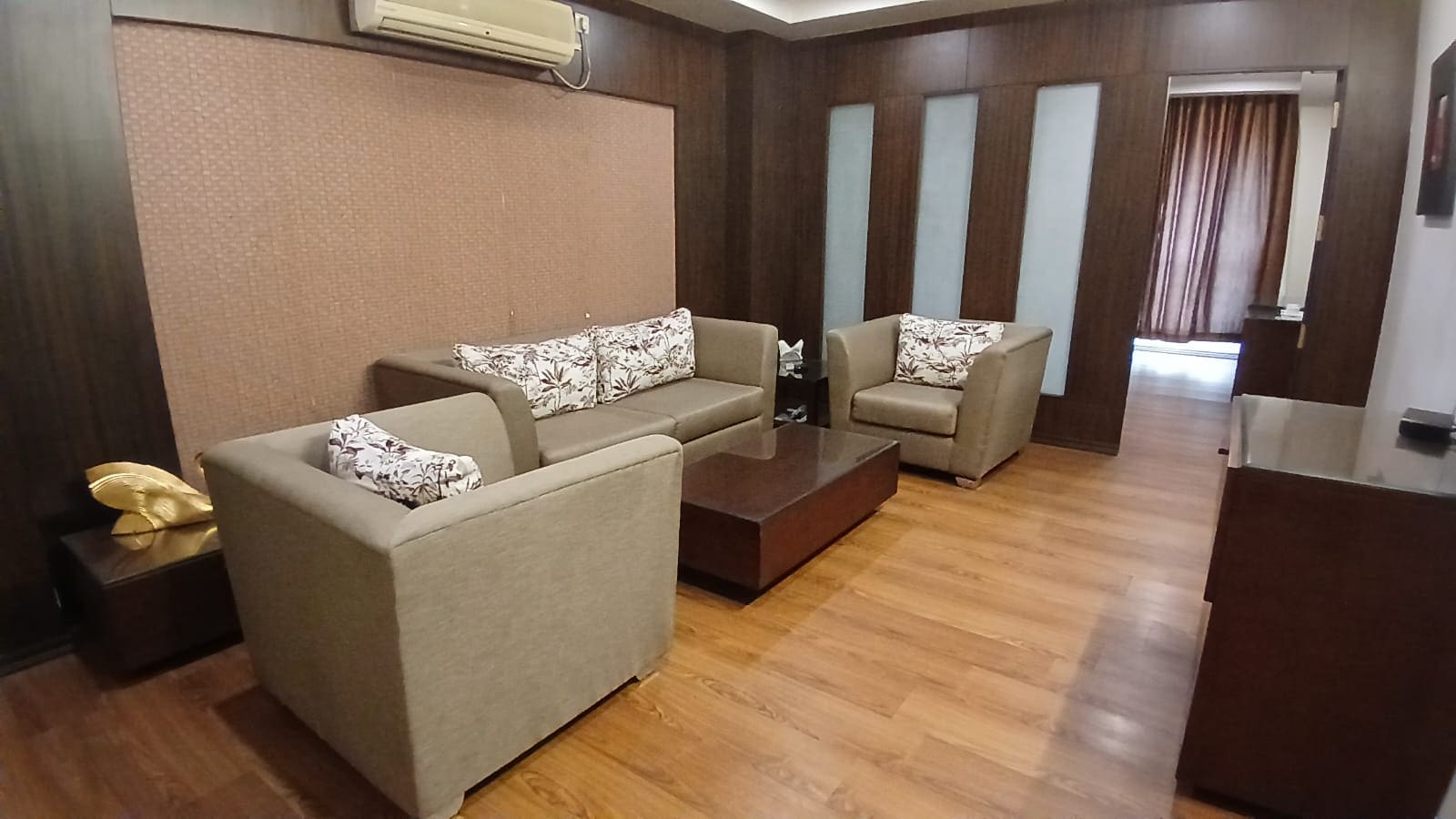 Main gallery