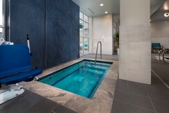 Holiday Inn Hotel and Suites Arden - Asheville Airport