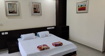Fernandes Complex Room Type - Double Room