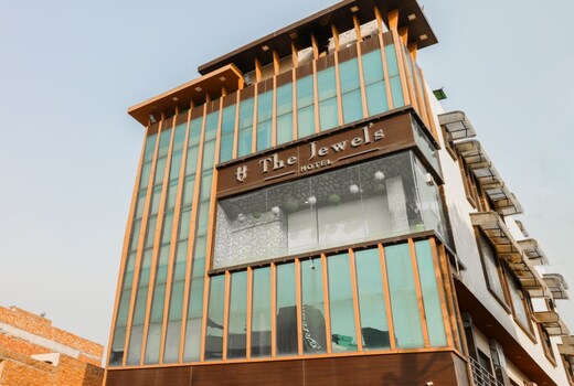The Jewel's
