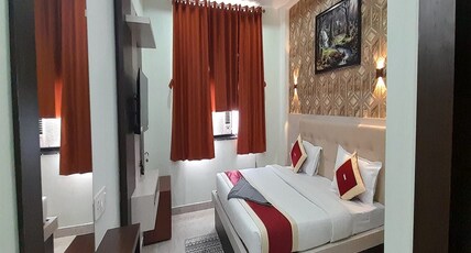 HOTEL AYUSHMAN Room Type - Deluxe Room