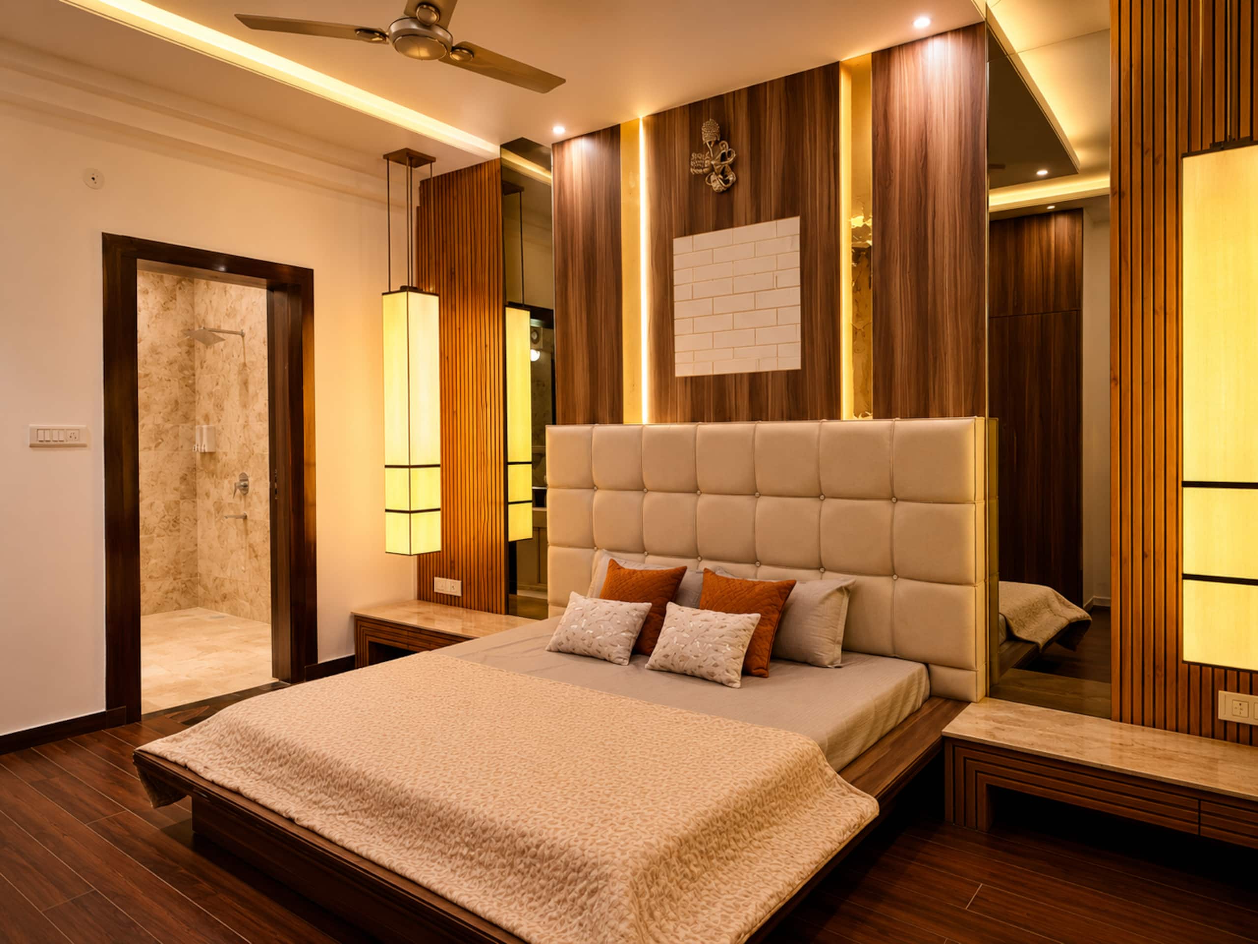 CROWN Luxurious 4bhk Apartment - Tap to explore photos
