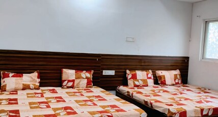 hotel Jagdamb Room Type - Big family room
