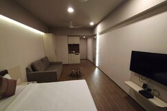 Modern Minimalist Studio Your Home in Dumas