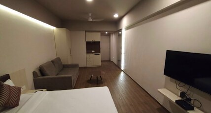 Modern Minimalist Studio Your Home in Dumas Room Type - Modern Minimalist Studio Your Home in Dumas