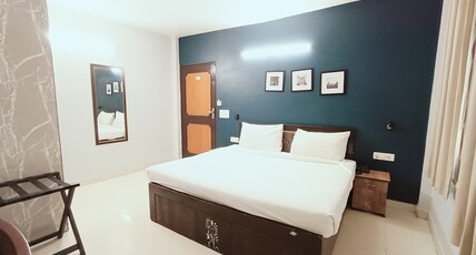 Silver Arrow Guest House Room Type - Deluxe Room