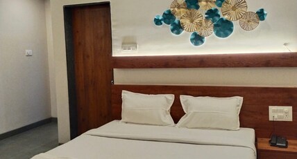 Hotel Amit Executive Room Type - Standard Room AC River View (With Balcony)