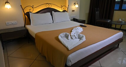 Hotel Sanai Residency Room Type - Deluxe AC Room