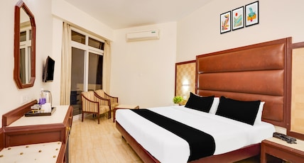 Townhouse Oak Silver City Chowk Formerly HW Residency Room Type - Super Deluxe Room Townhouse Oak Silver City Chowk Formerly HW Residency Room Type - Super Deluxe Room