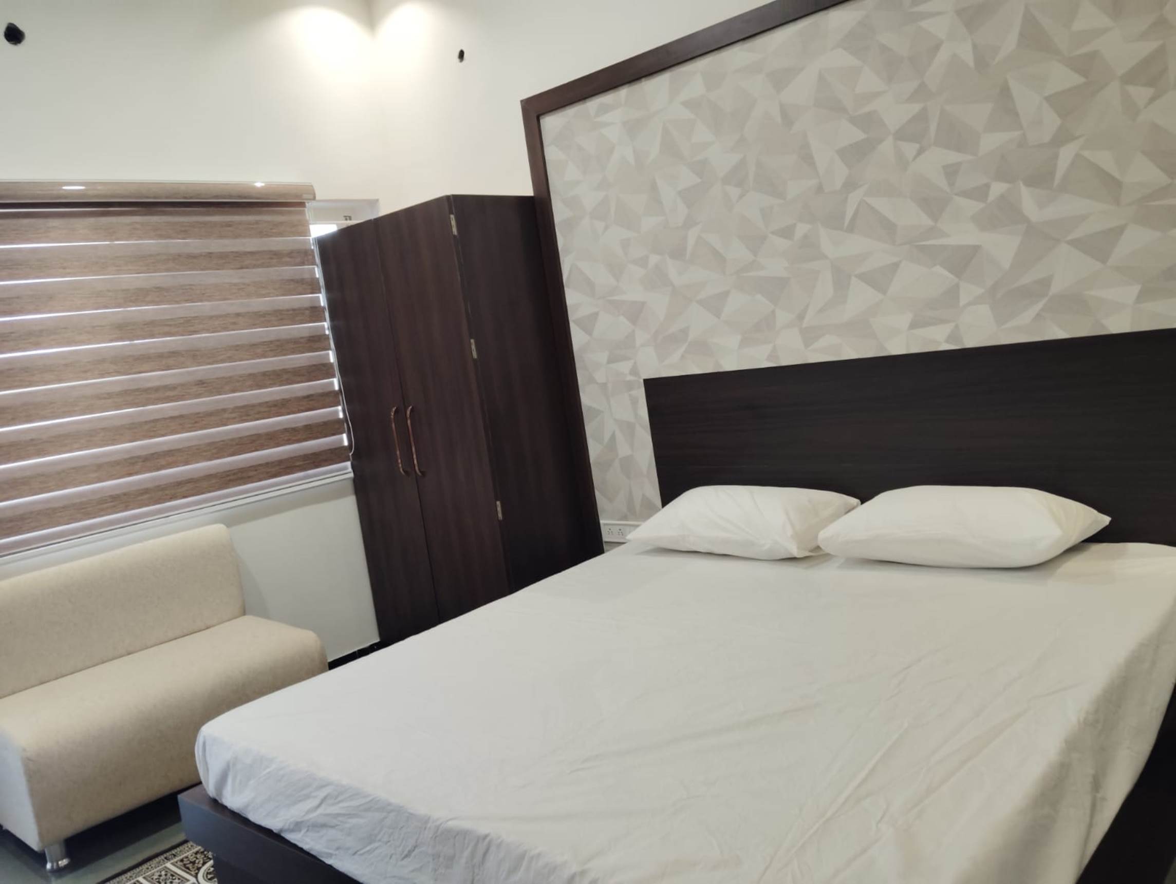 MSD home stay - Tap to explore photos