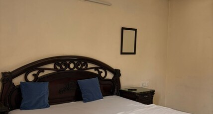 Bright & Comfy 2BHK Stay @ Saket G Block Room Type - Bedroom 1
