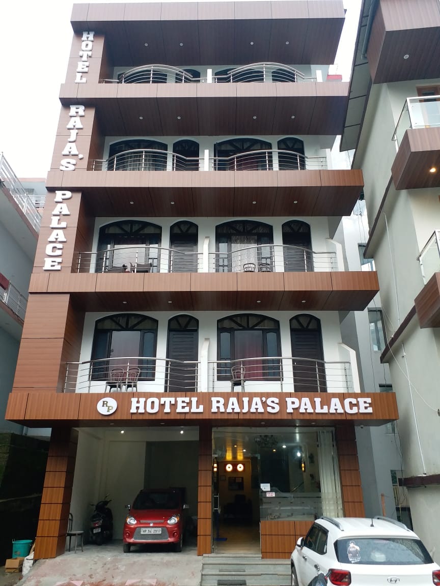 Hotel Rajas Palace - Tap to explore photos