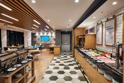 Holiday Inn Express Istanbul - Atakoy Metro, an IHG Hotel