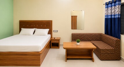 The royal residency Room Type - Standard Non AC Room
