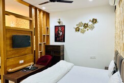 THE BELLA CIAO - By Sky Hotels & Homestays