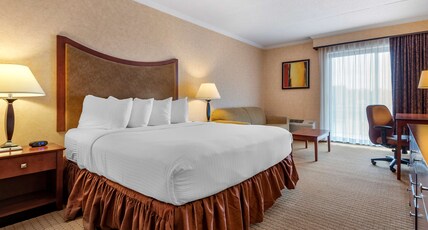 Best Western Plus Oswego Hotel and Conference Center Room Type - 1 Queen Bed, Non-Smoking, River View, Sofabed, High Speed Internet Access, Refrigerator, Full Breakf Best Western Plus Oswego Hotel and Conference Center Room Type - 1 Queen Bed, Non-Smoking, River View, Sofabed, High Speed Internet Access, Refrigerator, Full Breakf