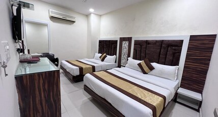 Sehmi's Best Rest Inn Room Type - Family Room