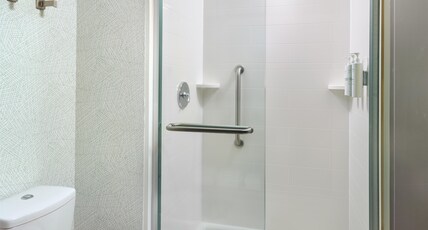 Home2 Suites Newnan Room Type - 1KG MOB HR ACC TUB STUDIO
