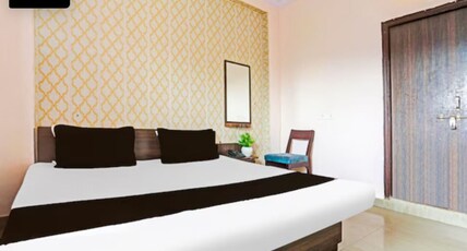 Arvi Residency Guest House Room Type - Double Bed AC