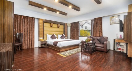 Moonstone De Luxury Room Type - Premium AC Room