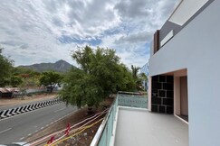 Velan Home Stay