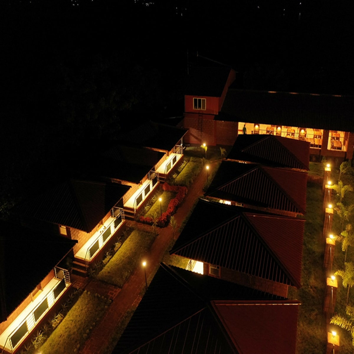 The Redstone Resort - Tap to explore photos