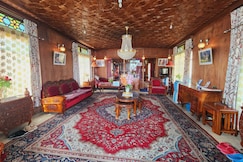 Houseboat Sheikh Palace