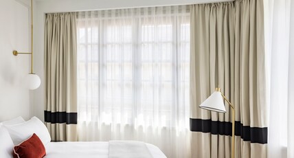 Kimpton St Honore Paris, an IHG Hotel Room Type - 1 King bed Suite