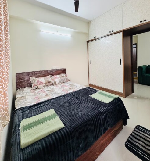 Aura stay near AIG WIPRO US consulate - Tap to explore photos