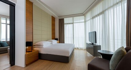 Radisson Blu Hotel & Residence, Maputo Room Type - Ambassador Suite - Sea View amp; Balcony
