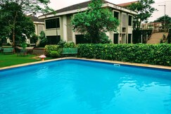 Dew Drops Boutique Retreat