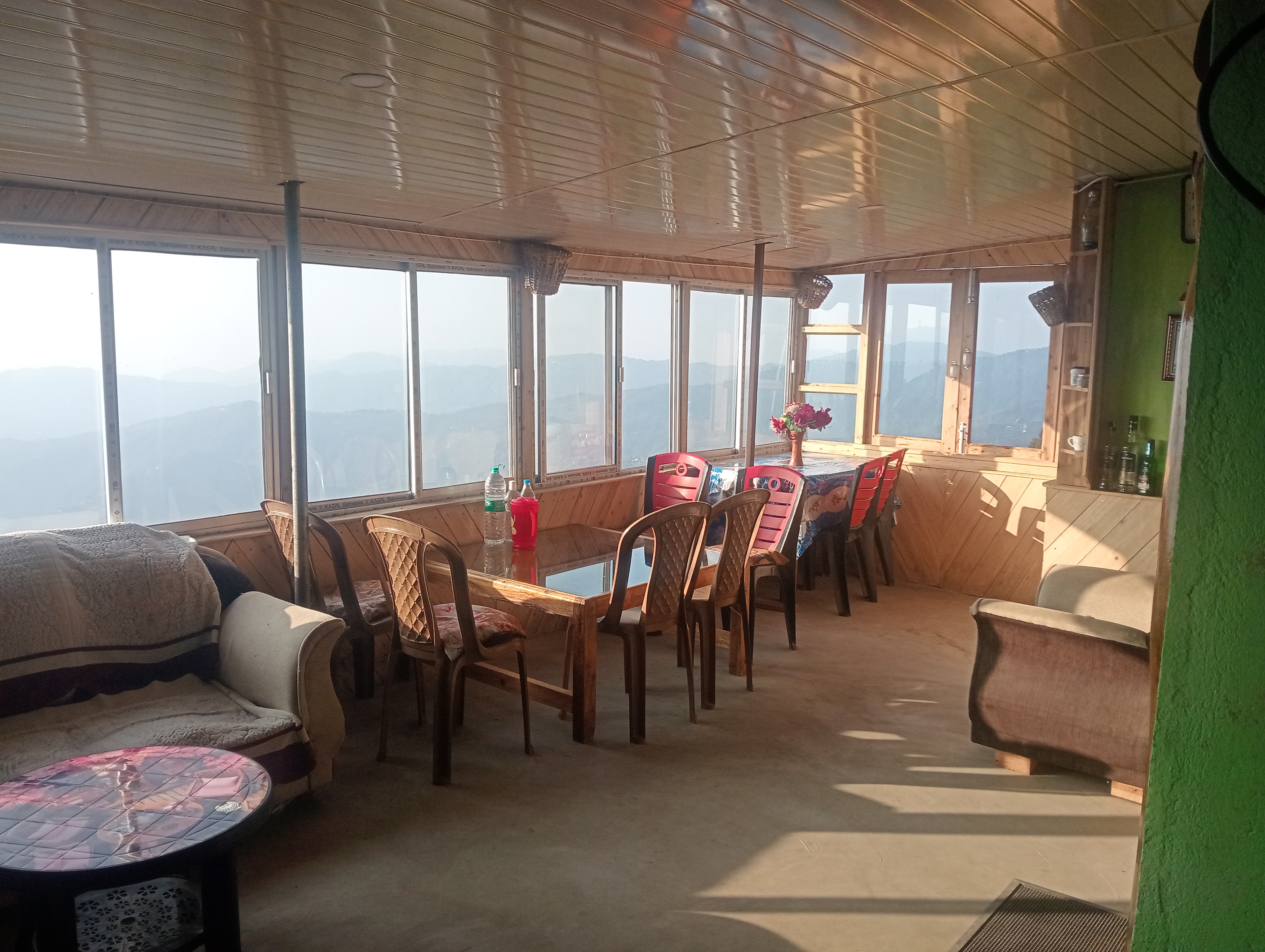 Poobong Hill Homestay - Tap to explore photos